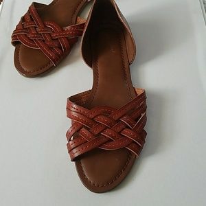 Universal Thread Shoes - Brown sandals size 8 Universal Thread Shoes - Brown sandals size 8